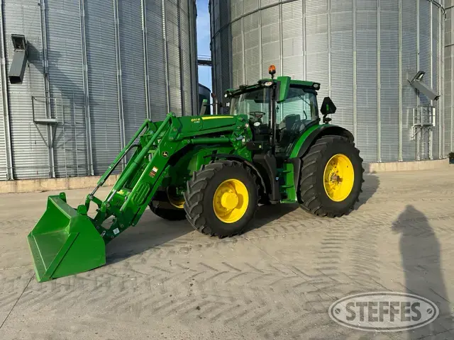 2022 John Deere 6R 155
