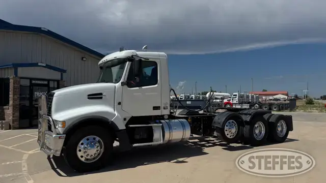2014 Volvo VHD