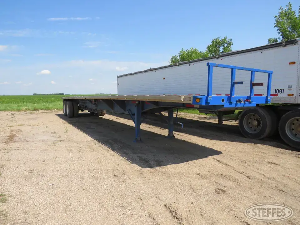 1995 Tandem axle utility flatbed trailer