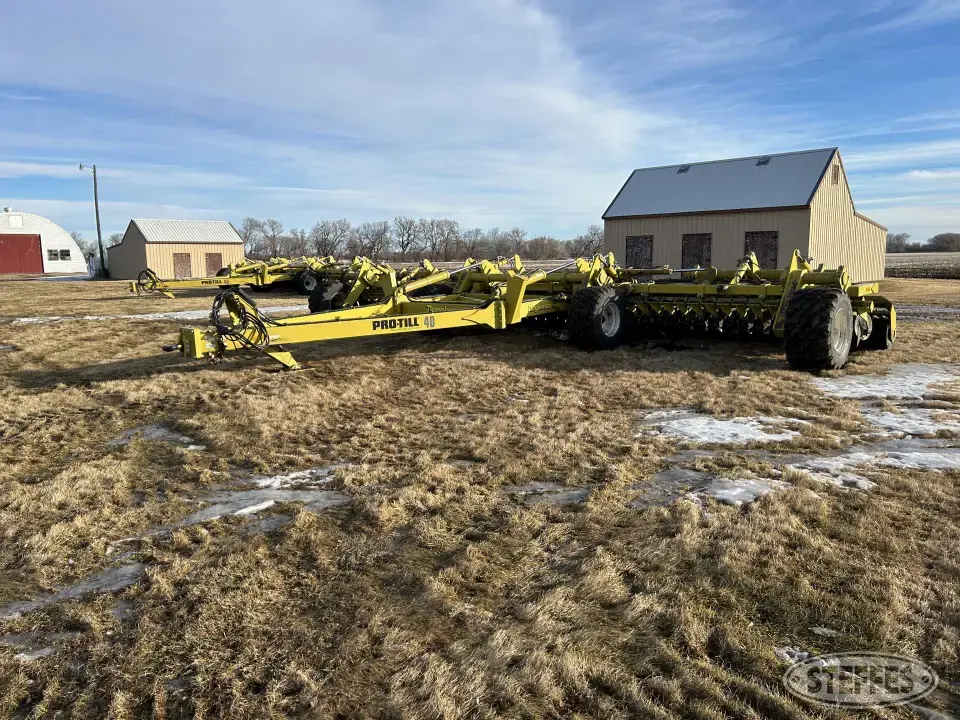 2020 Degelman Pro-Till 40 Vertical Tillage