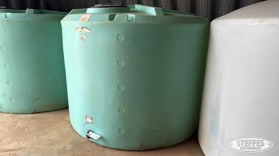 Tanks Ltd. 1,500 gal. poly tank