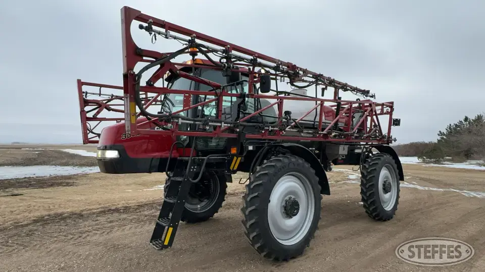 2013 Case IH Patriot 3330 Self-Propelled Sprayer