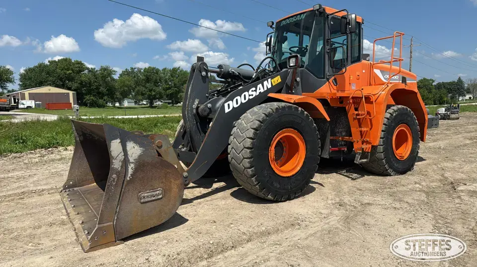 2018 Doosan DL300-5 Wheel Loader