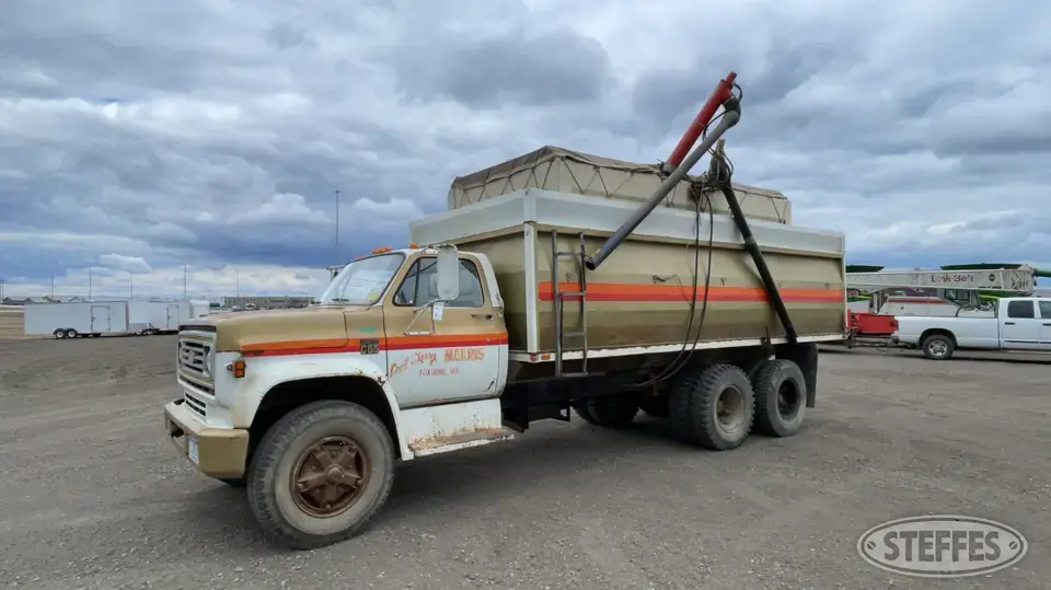 1973 Chevrolet C65 Tandem Boxed Truck