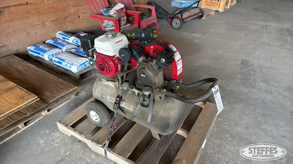 NorthStar 459392B Air Tools and Compressor