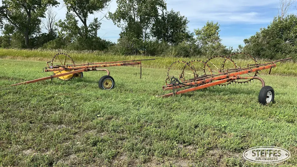 Farmhand F101-C Rake