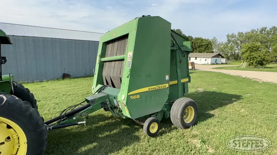 2008 John Deere 568 Round Baler
