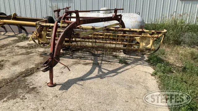 New Holland 256