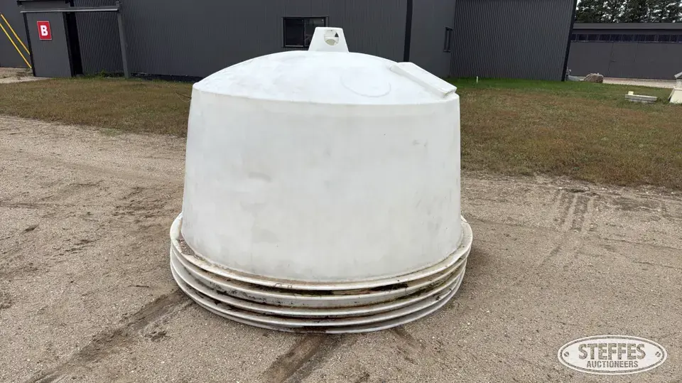 (5) PolyDome calf huts Livestock Equipment-Other