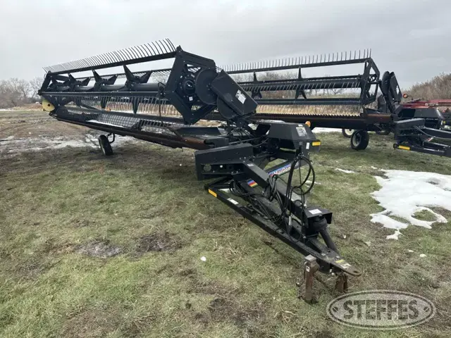2002 MacDon 3020
