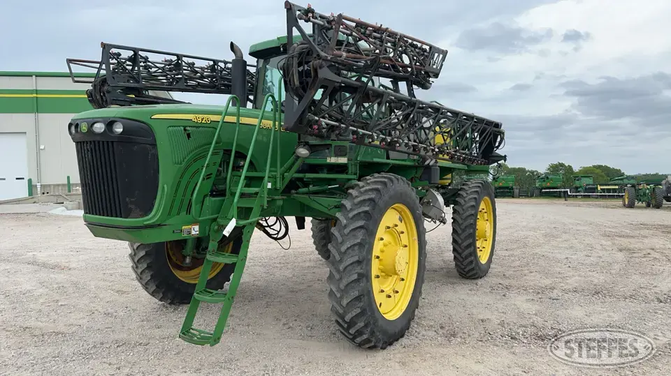 2005 John Deere 4920 Self-Propelled Sprayer