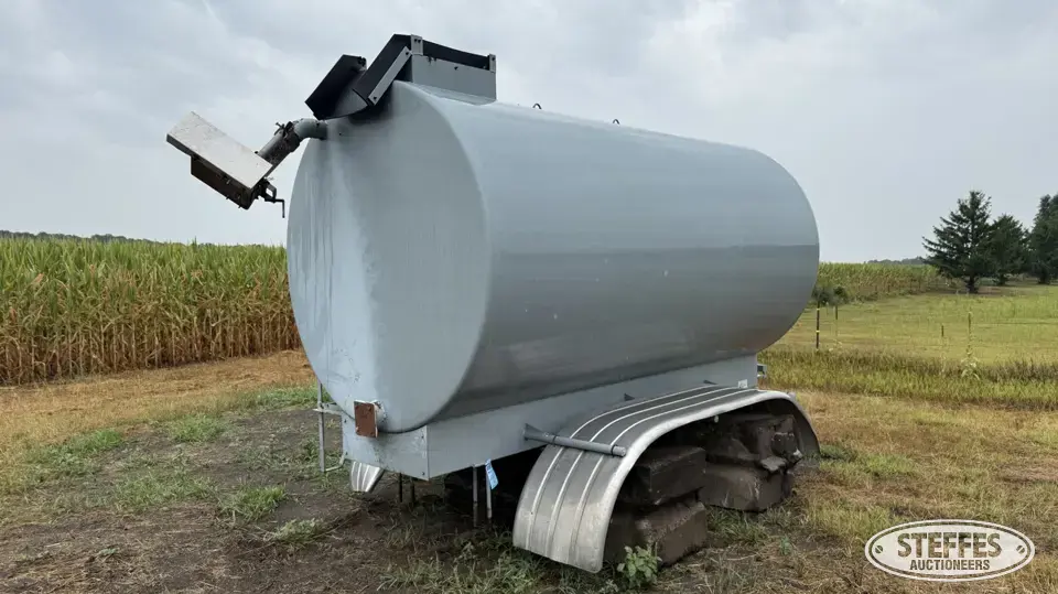 Midwest Steel truck mount tanker Manure Storage and Transportation Equipment