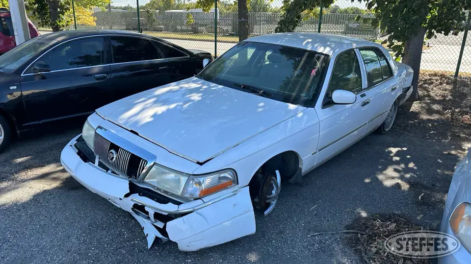 2003 Mercury Grand Marquis LS Car