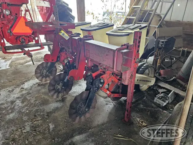 International Planter