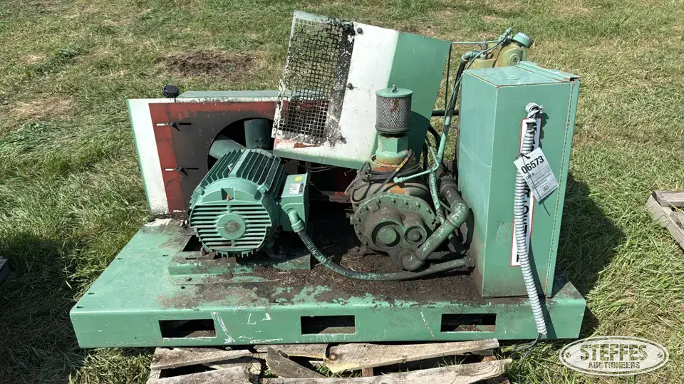 Gardner Denver EBEQFC Air Compressor