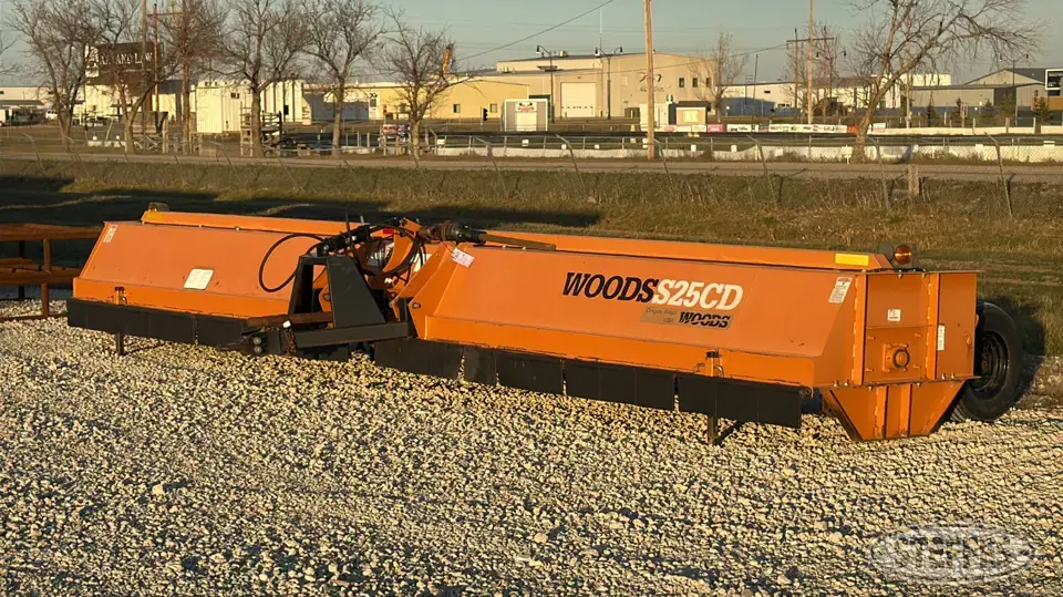 Woods S25CD Stalk Chopper