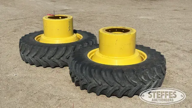 (2) Firestone 380x34