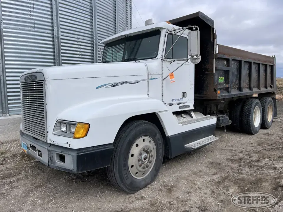 1989 Freightliner FLD Dump Truck