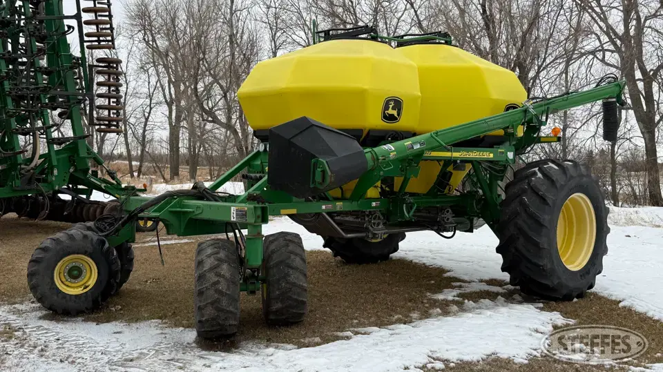 2009 John Deere 1910 Commodity Cart