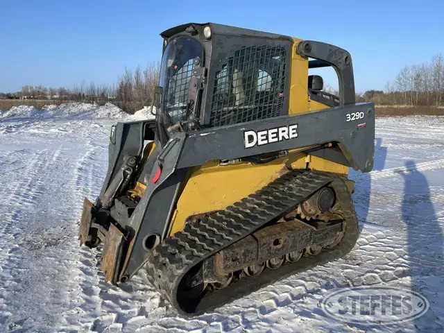 2012 John Deere 329D