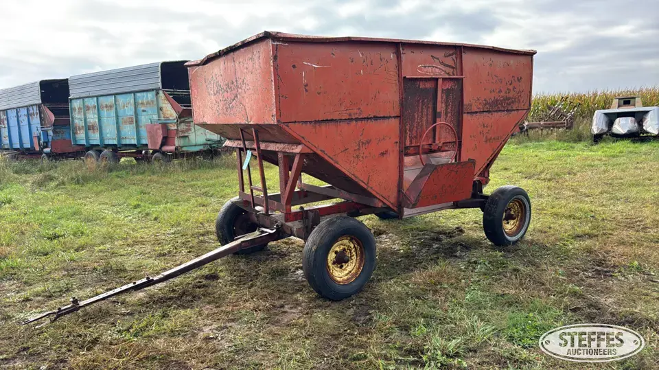 Farm King gravity box