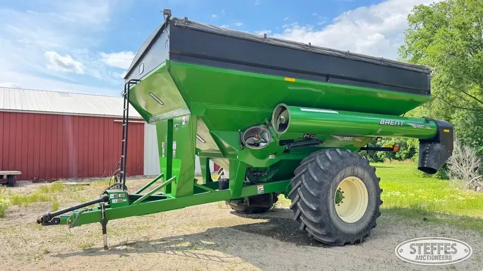 2012 Brent 1082 Grain Cart