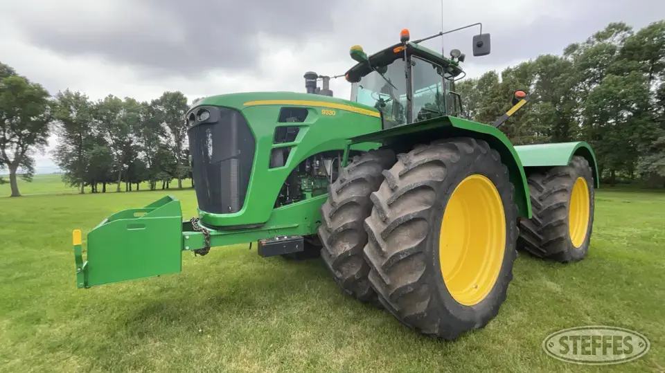 2009 John Deere 9330 4WD Tractor