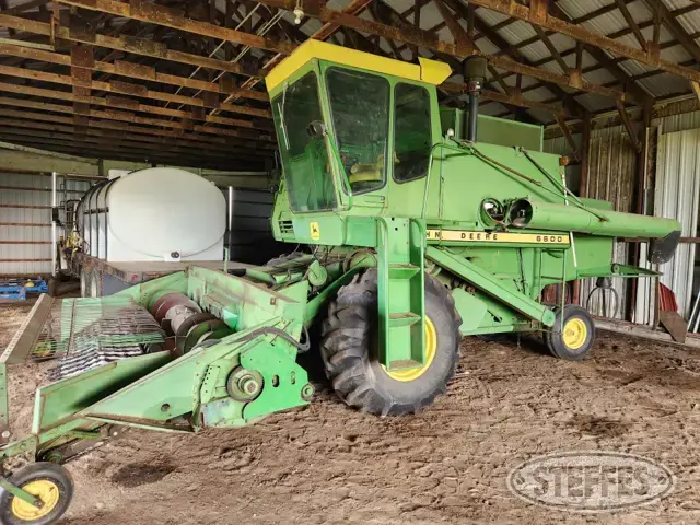 1975 John Deere 6600