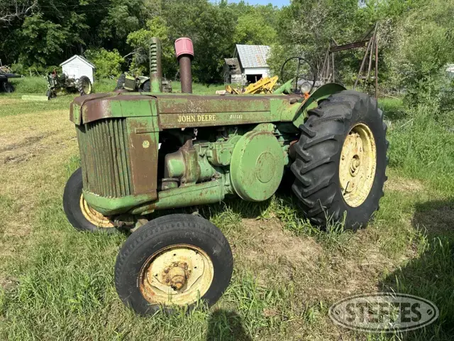 1951 John Deere R