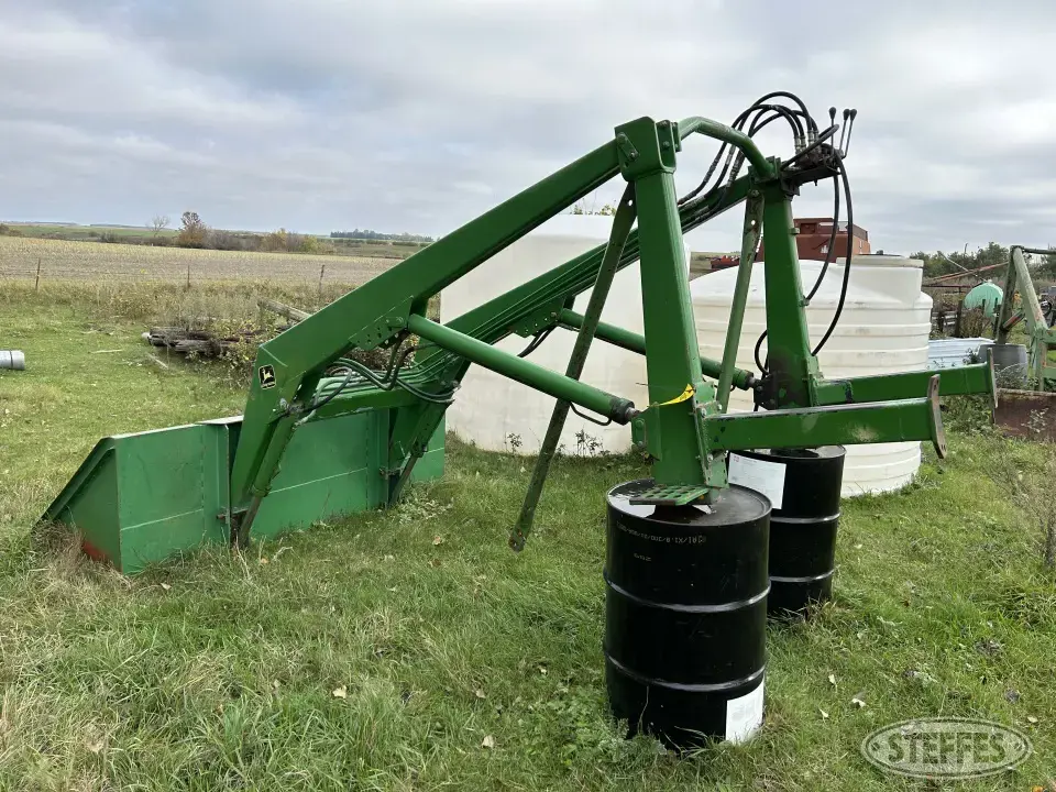Du-Al 340 Tractor Loaders and Attachment
