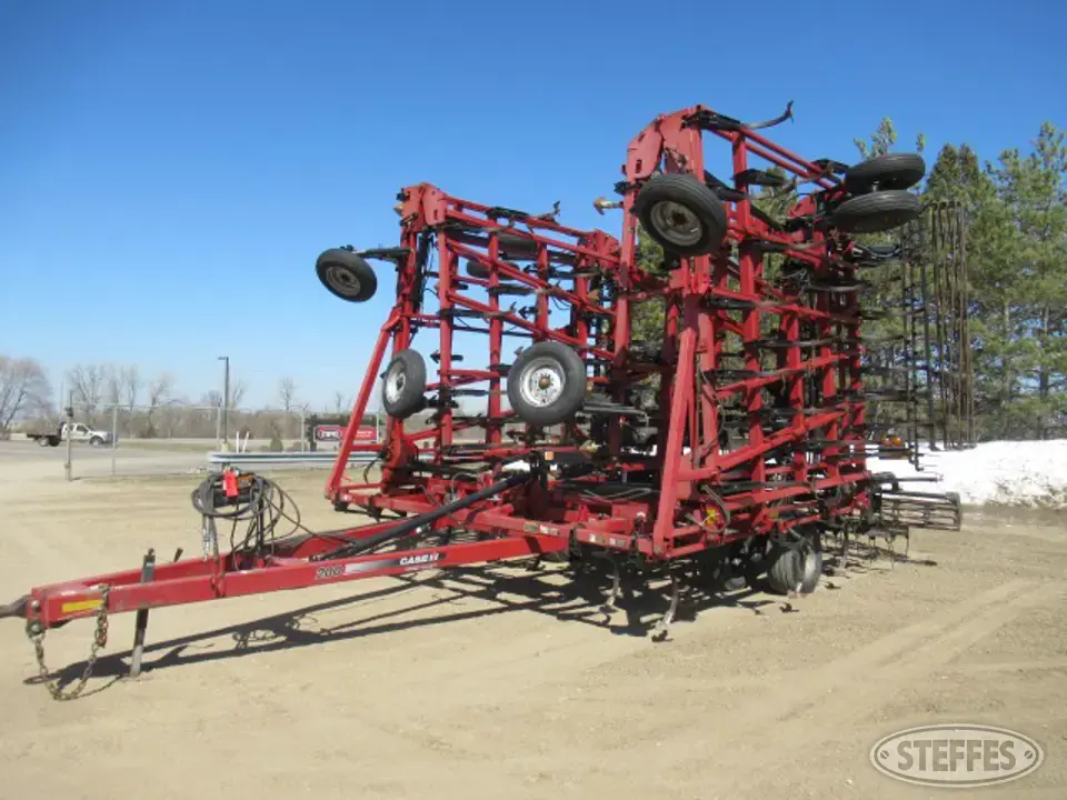 Case IH TM200 Field Cultivator