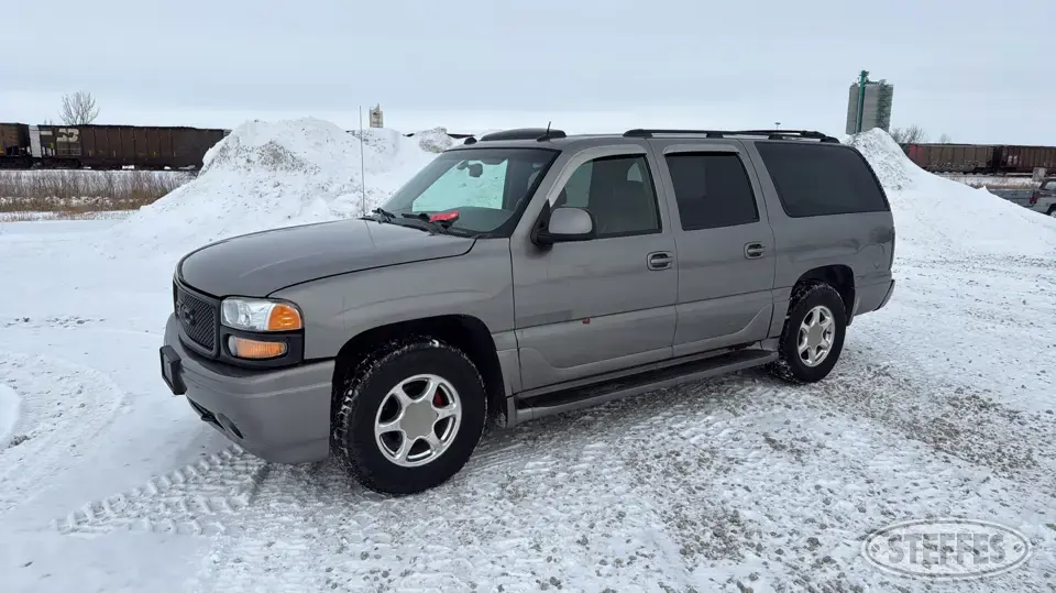 2005 GMC Yukon XL Denali SUV