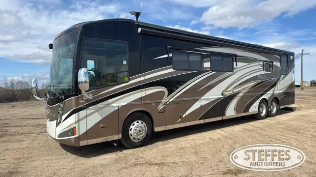 2012 Winnebago Tour 42QD