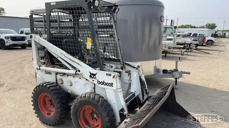 Bobcat 610 Wheeled Skid Steer