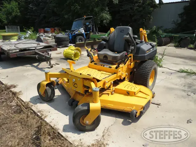 2019 Cub Cadet Pro Z900