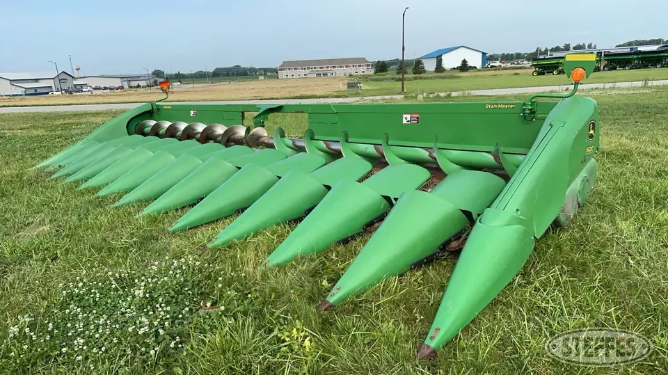 2011 John Deere 612C StalkMaster Corn Head