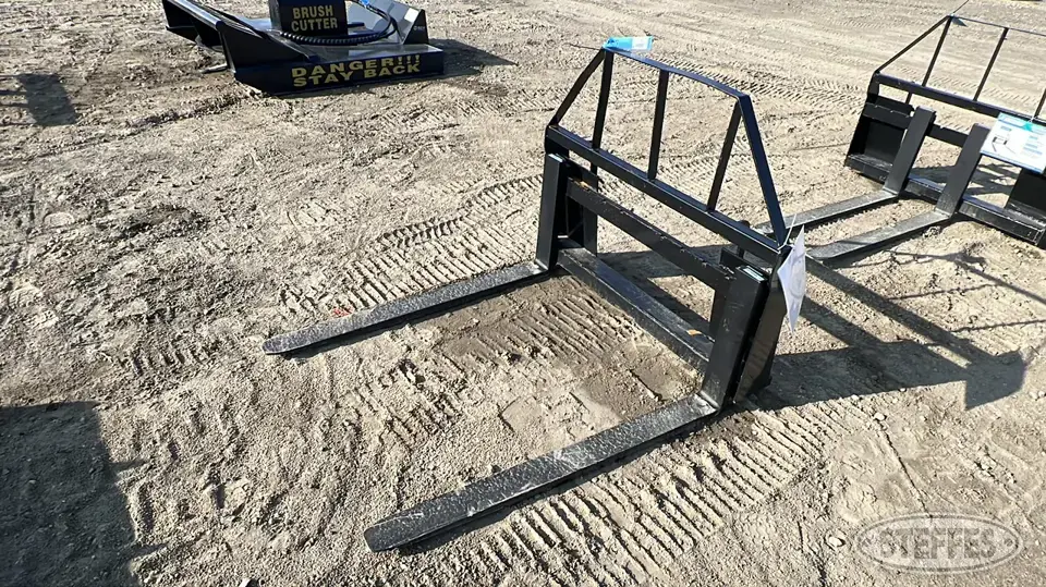 AGrotk SAII100 Skid Steer Fork