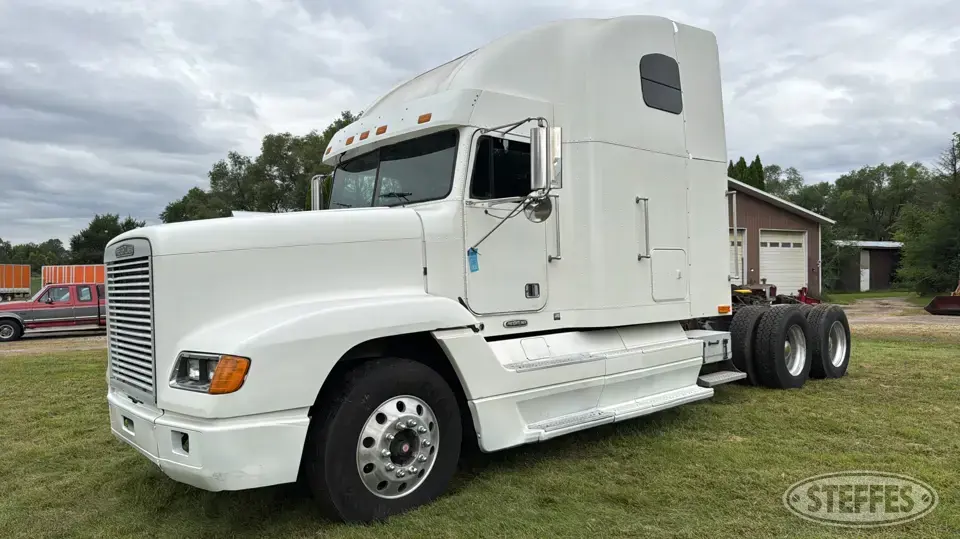 1999 Freightliner FLD120 Conventional Truck with Sleeper
