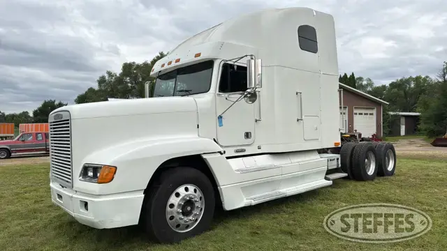 1999 Freightliner FLD120