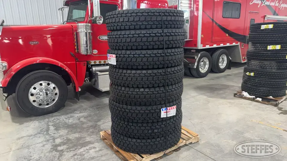 (8) Kapsen HS207 11R24.5 tires Truck Tire