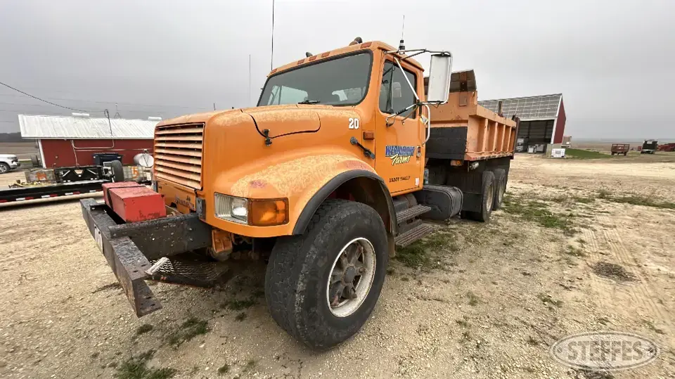 1990 International 4900 Dump Truck