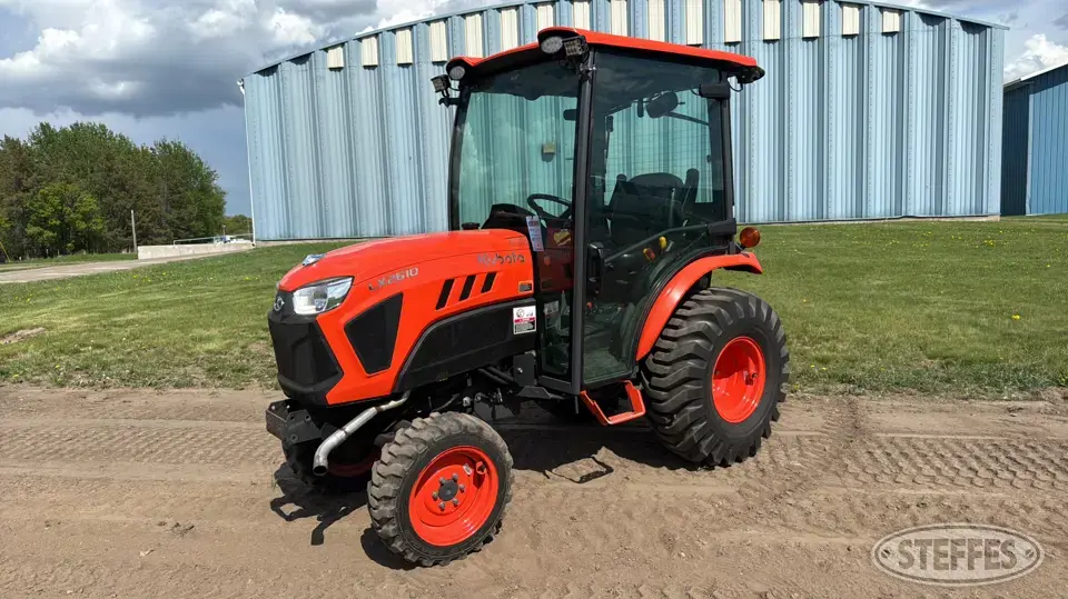 2020 Kubota LX2610 Lawn Tractor