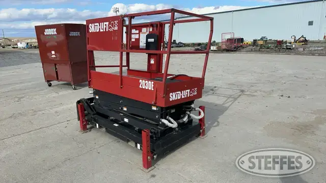 2015 Skid Lift 2030E