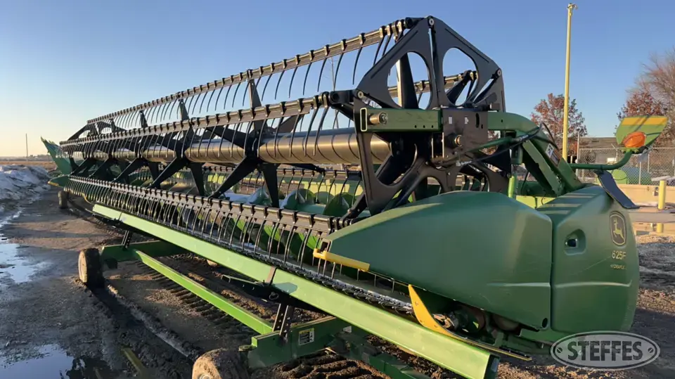 2006 John Deere 625F Flex Head