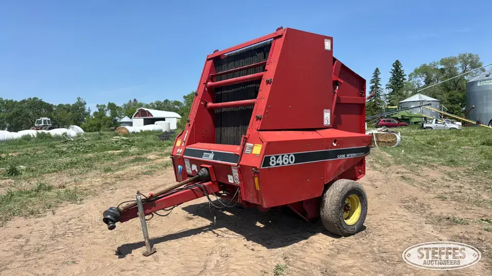 Case IH 8460 Round Baler