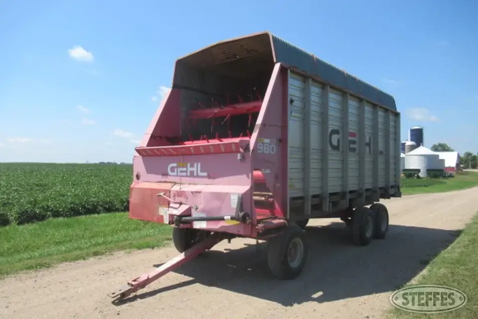 Gehl 980 Forage Wagon