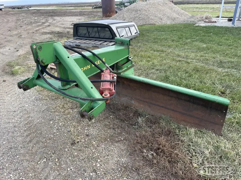 John Deere 95 Straight Blade