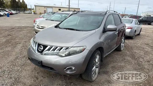 2010 Nissan Murano LE