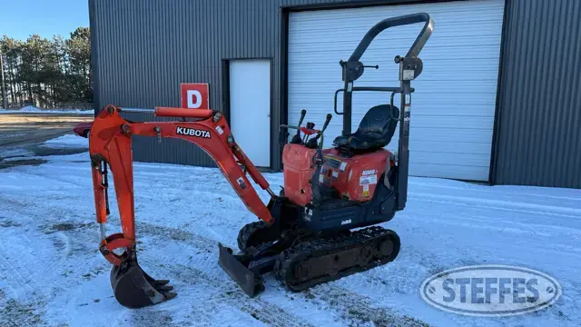 2017 Kubota K008-3