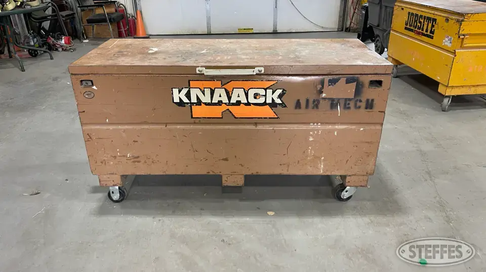 Knaack gang box Storage and Bench